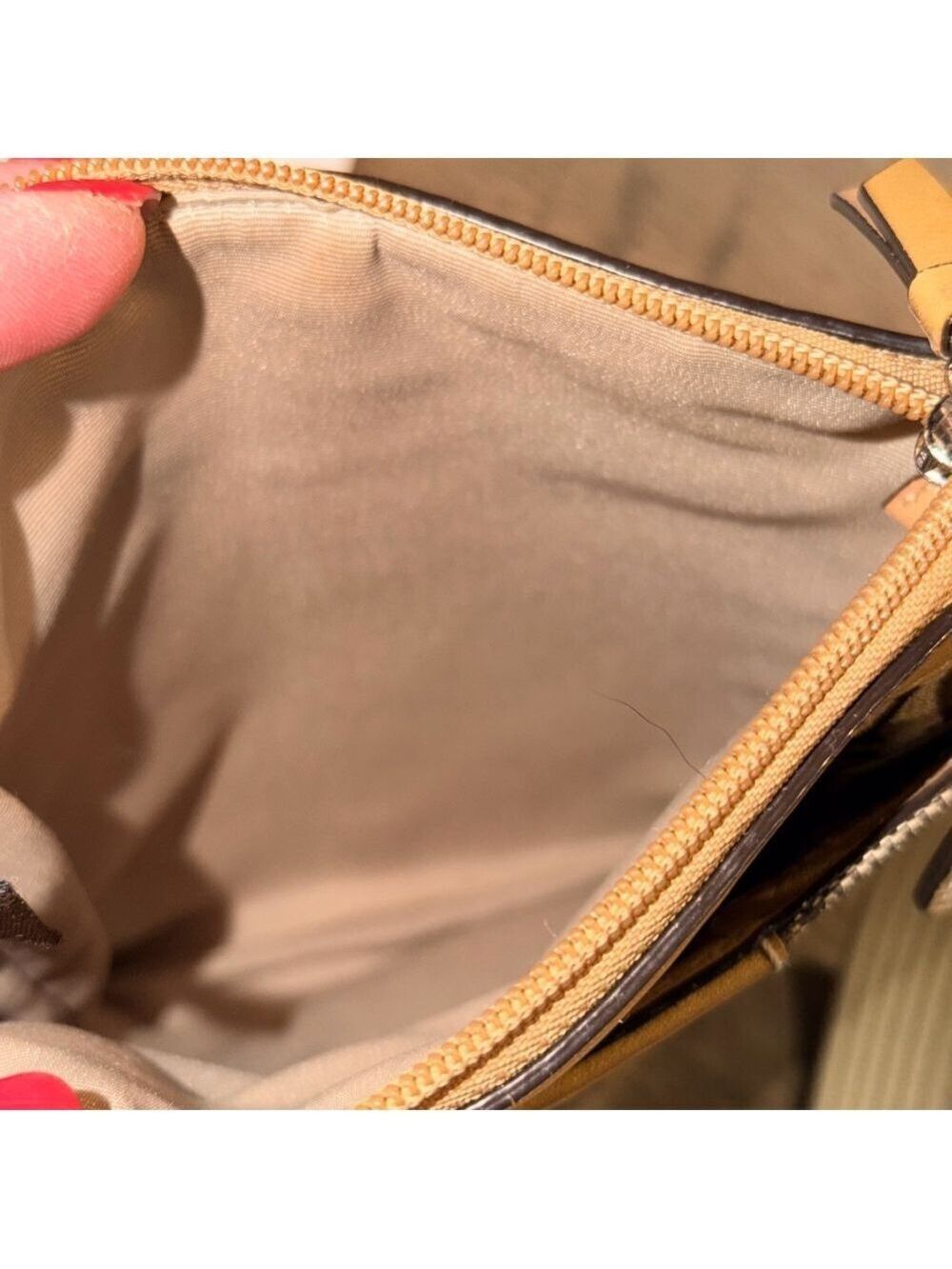 Coach Signature Crossbody Bag Beige and Brown - Picture 12 of 12